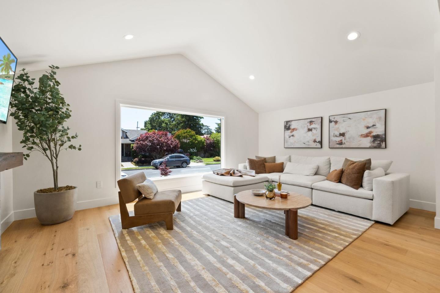 Detail Gallery Image 18 of 72 For 1025 Walnut St, San Carlos,  CA 94070 - 4 Beds | 4 Baths