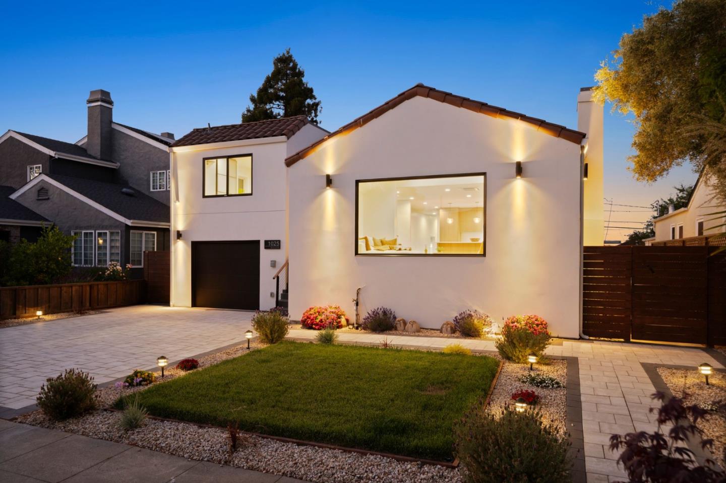 Detail Gallery Image 2 of 72 For 1025 Walnut St, San Carlos,  CA 94070 - 4 Beds | 4 Baths