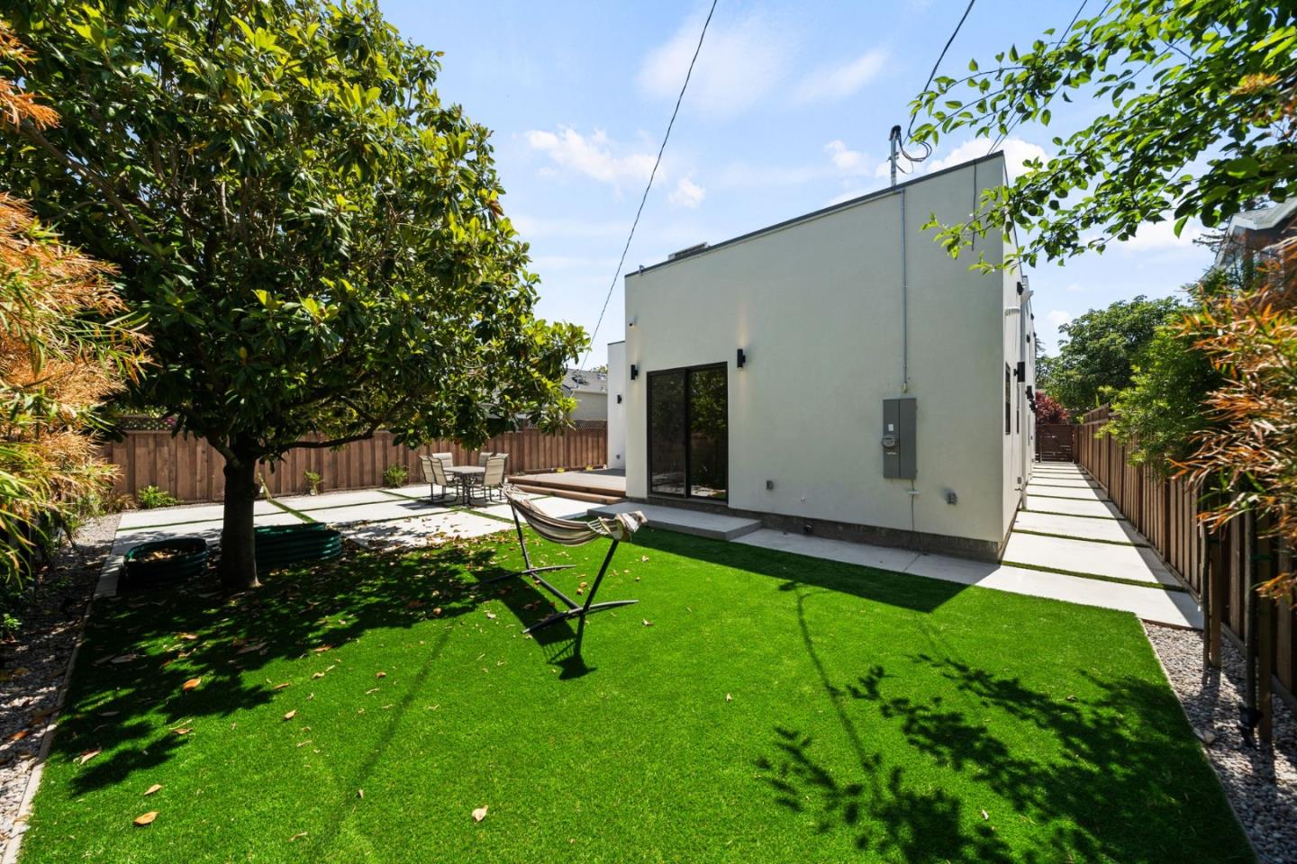 Detail Gallery Image 42 of 72 For 1025 Walnut St, San Carlos,  CA 94070 - 4 Beds | 4 Baths