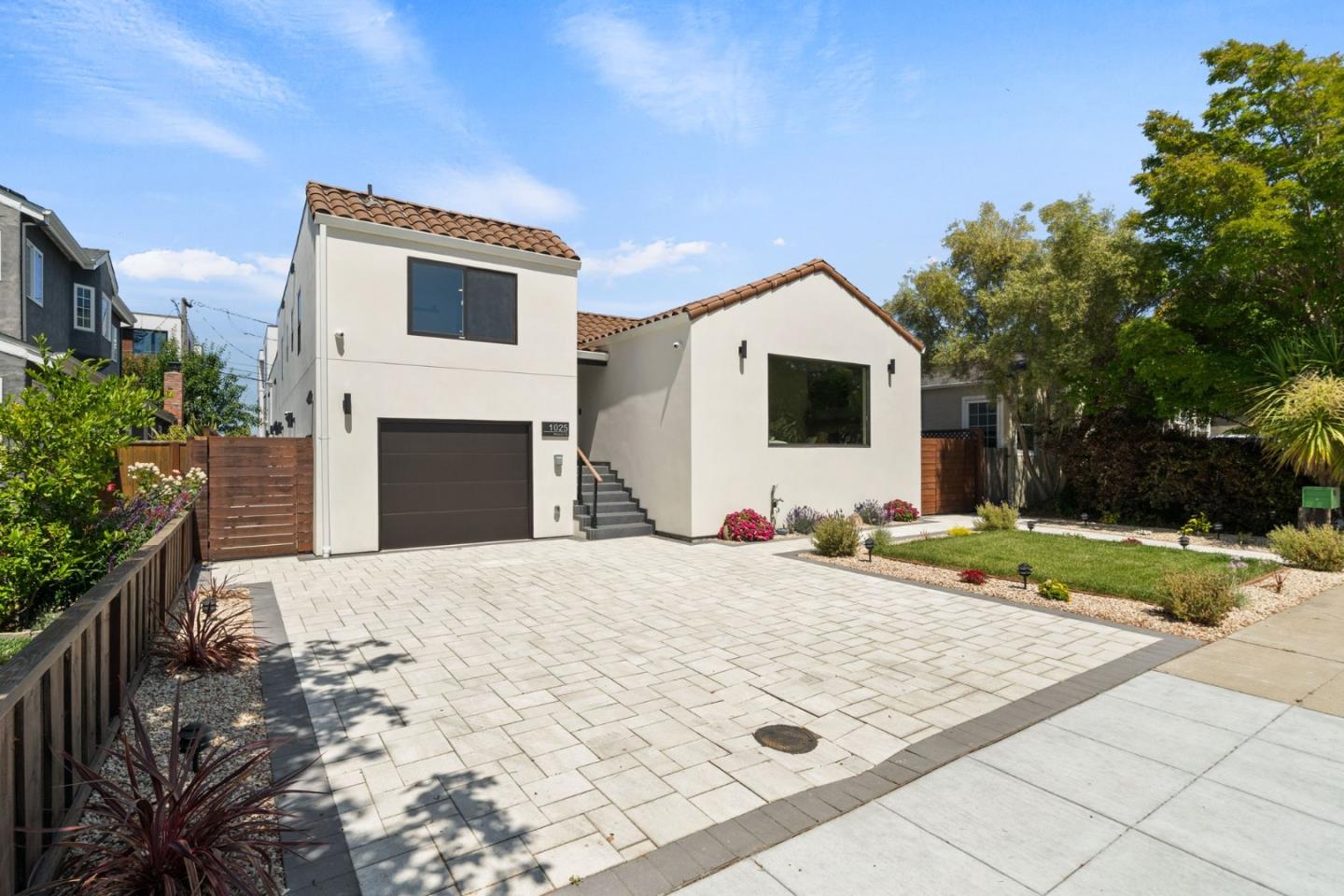 Detail Gallery Image 46 of 72 For 1025 Walnut St, San Carlos,  CA 94070 - 4 Beds | 4 Baths