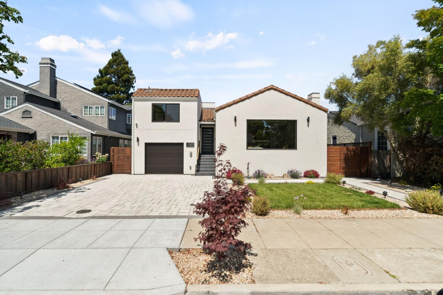 Detail Gallery Image 49 of 72 For 1025 Walnut St, San Carlos,  CA 94070 - 4 Beds | 4 Baths