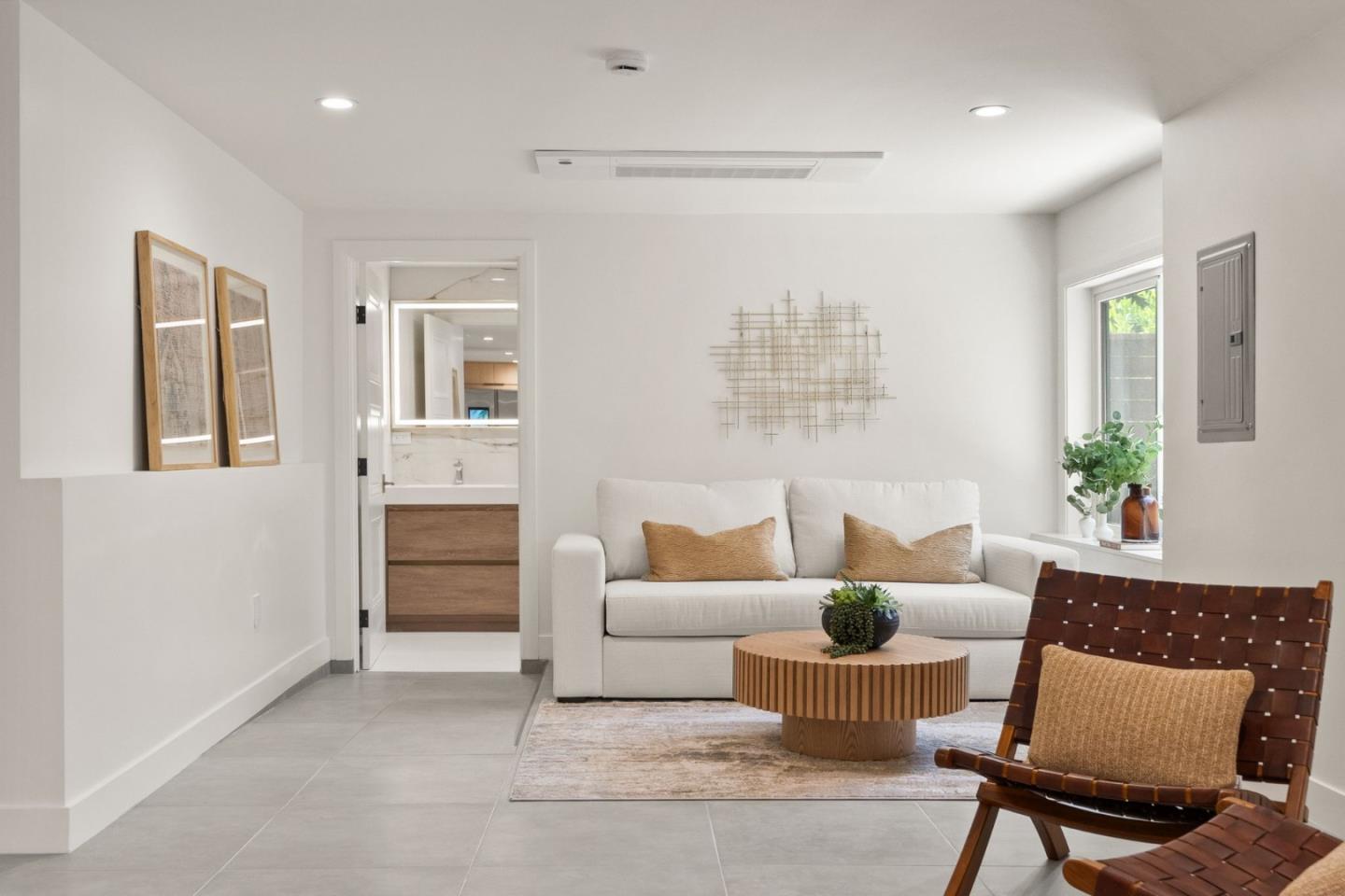 Detail Gallery Image 55 of 72 For 1025 Walnut St, San Carlos,  CA 94070 - 4 Beds | 4 Baths