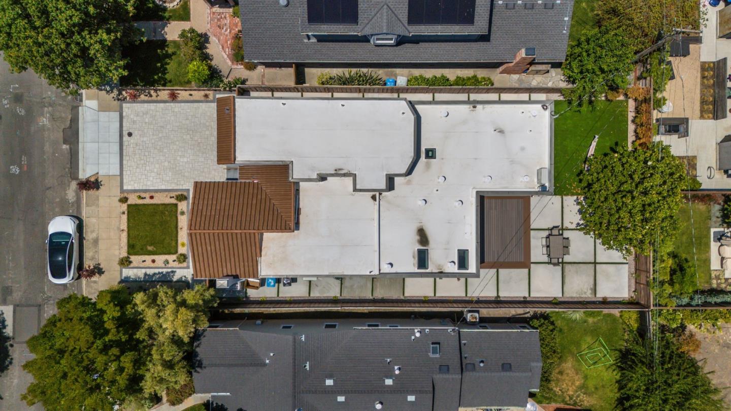 Detail Gallery Image 68 of 72 For 1025 Walnut St, San Carlos,  CA 94070 - 4 Beds | 4 Baths