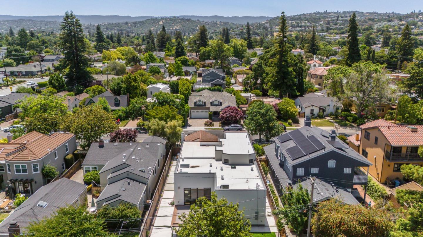 Detail Gallery Image 69 of 72 For 1025 Walnut St, San Carlos,  CA 94070 - 4 Beds | 4 Baths