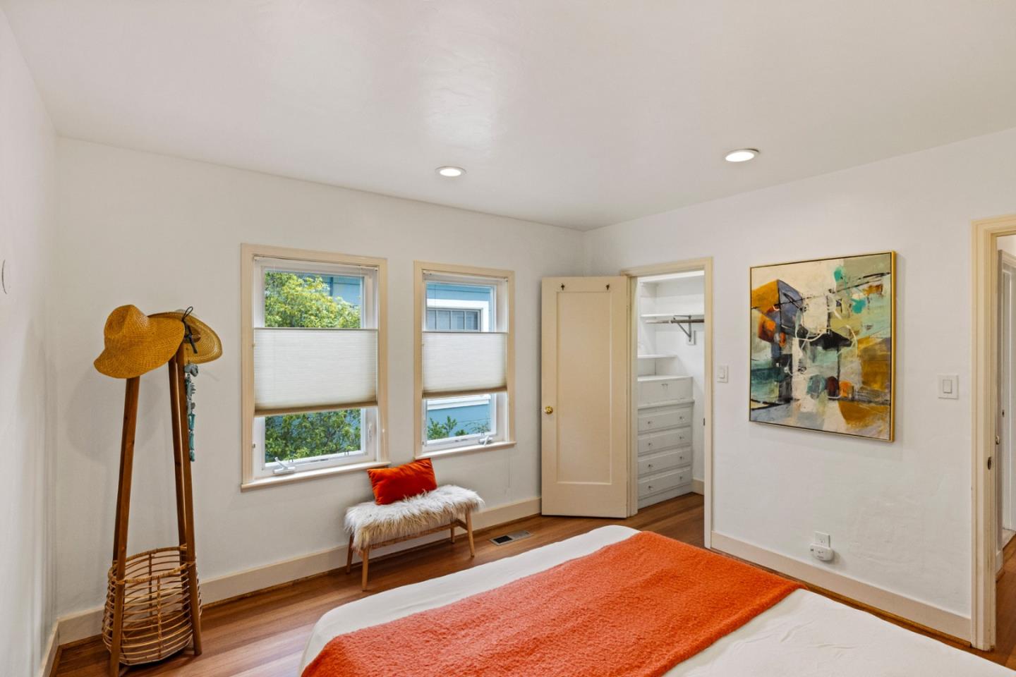Detail Gallery Image 9 of 28 For 636 Spazier Avenue, Pacific Grove,  CA 93950 - 3 Beds | 3 Baths