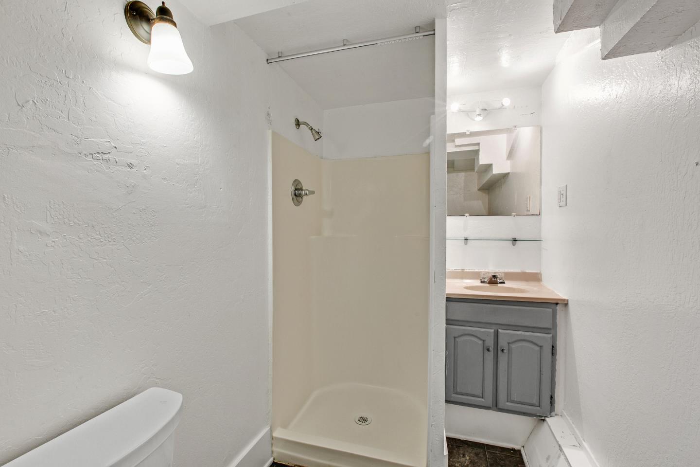 Detail Gallery Image 30 of 37 For 222 Holyoke, San Francisco,  CA 94134 - 2 Beds | 1 Baths