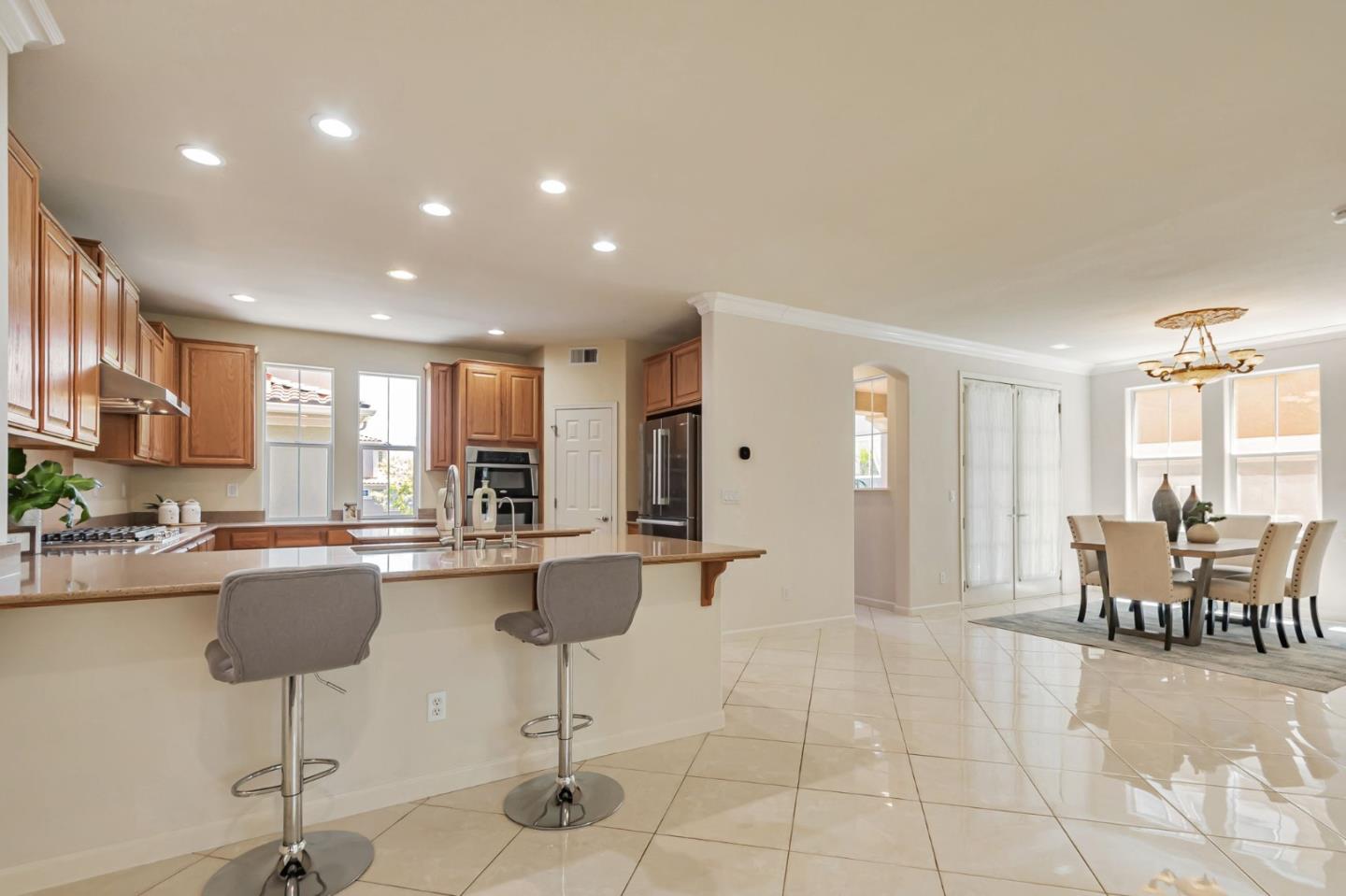 Detail Gallery Image 12 of 52 For 755 Adeline Ave, San Jose,  CA 95136 - 4 Beds | 3/1 Baths