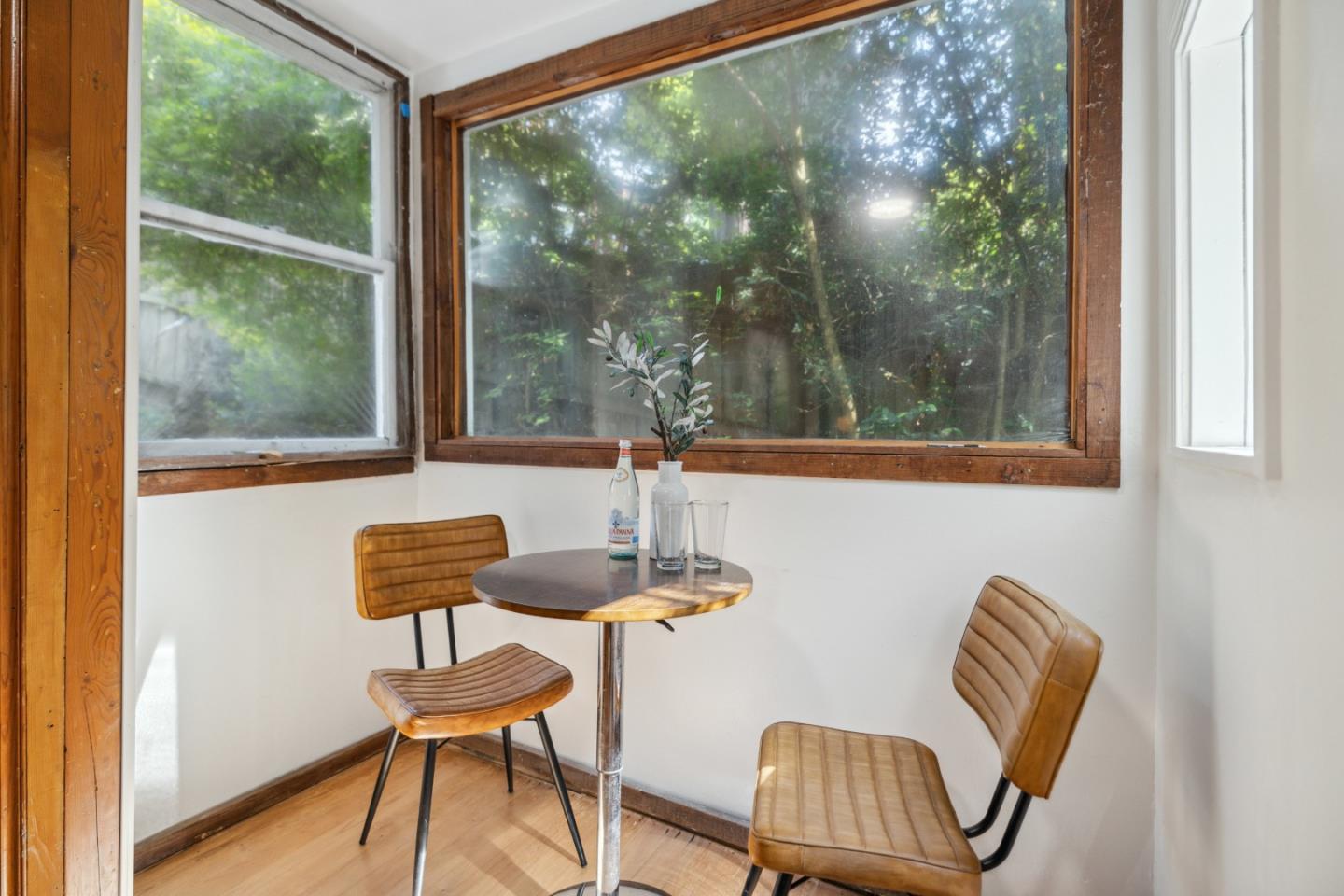 Detail Gallery Image 14 of 88 For 235 Creekside Ln, Santa Cruz,  CA 95060 - 2 Beds | 2 Baths