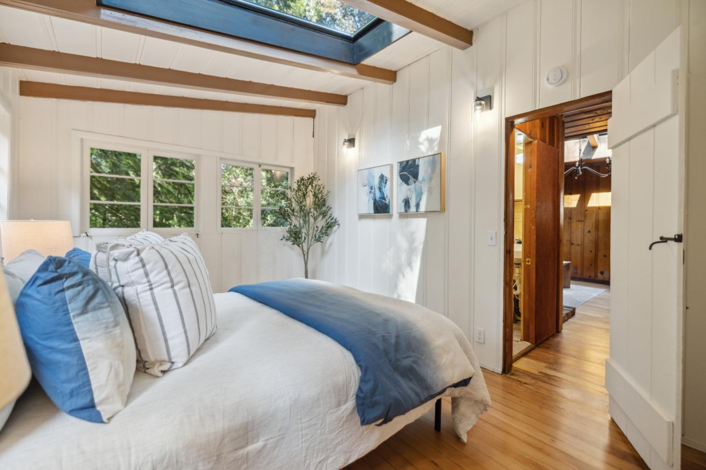 Detail Gallery Image 21 of 88 For 235 Creekside Ln, Santa Cruz,  CA 95060 - 2 Beds | 2 Baths