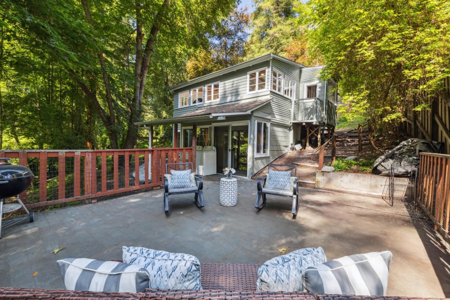 Detail Gallery Image 36 of 88 For 235 Creekside Ln, Santa Cruz,  CA 95060 - 2 Beds | 2 Baths