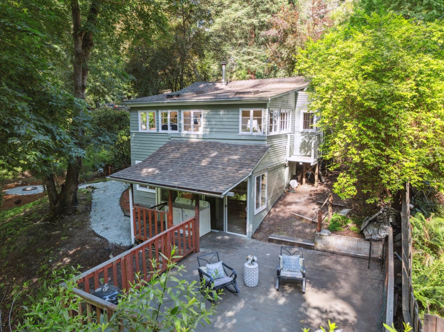 Detail Gallery Image 61 of 88 For 235 Creekside Ln, Santa Cruz,  CA 95060 - 2 Beds | 2 Baths