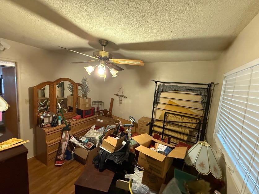 Detail Gallery Image 2 of 19 For 160 N Santa Rosa St, Los Banos,  CA 93635 - 3 Beds | 2 Baths