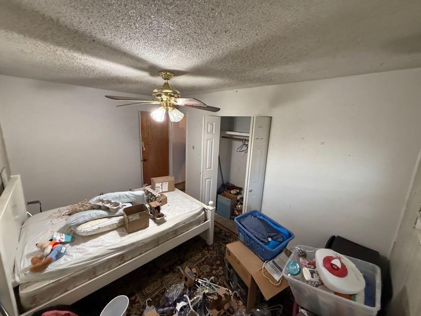 Detail Gallery Image 4 of 19 For 160 N Santa Rosa St, Los Banos,  CA 93635 - 3 Beds | 2 Baths