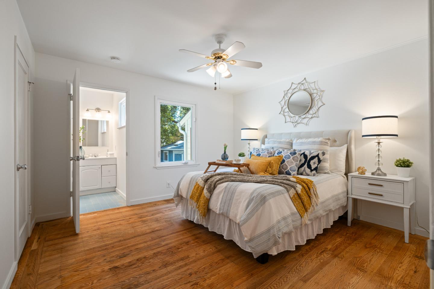 Detail Gallery Image 11 of 30 For 903 Alameda De Las Pulgas, Belmont,  CA 94002 - 3 Beds | 2 Baths