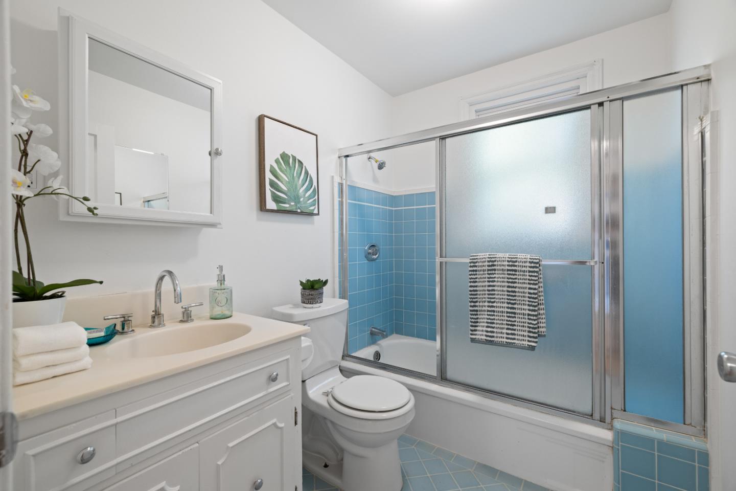 Detail Gallery Image 14 of 30 For 903 Alameda De Las Pulgas, Belmont,  CA 94002 - 3 Beds | 2 Baths