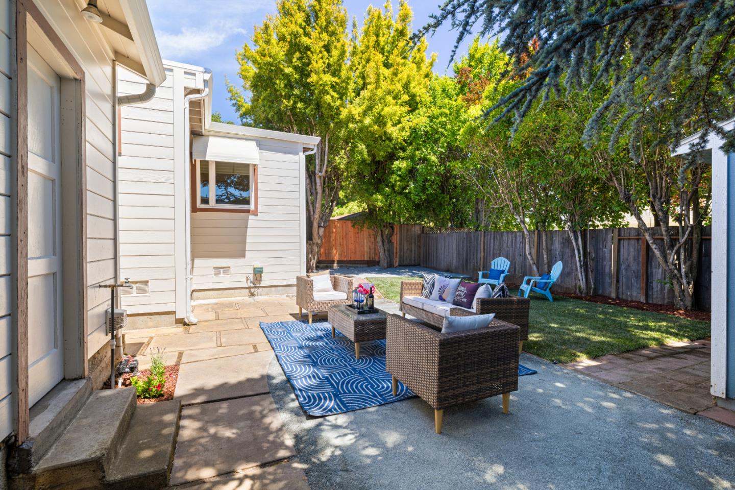 Detail Gallery Image 16 of 30 For 903 Alameda De Las Pulgas, Belmont,  CA 94002 - 3 Beds | 2 Baths