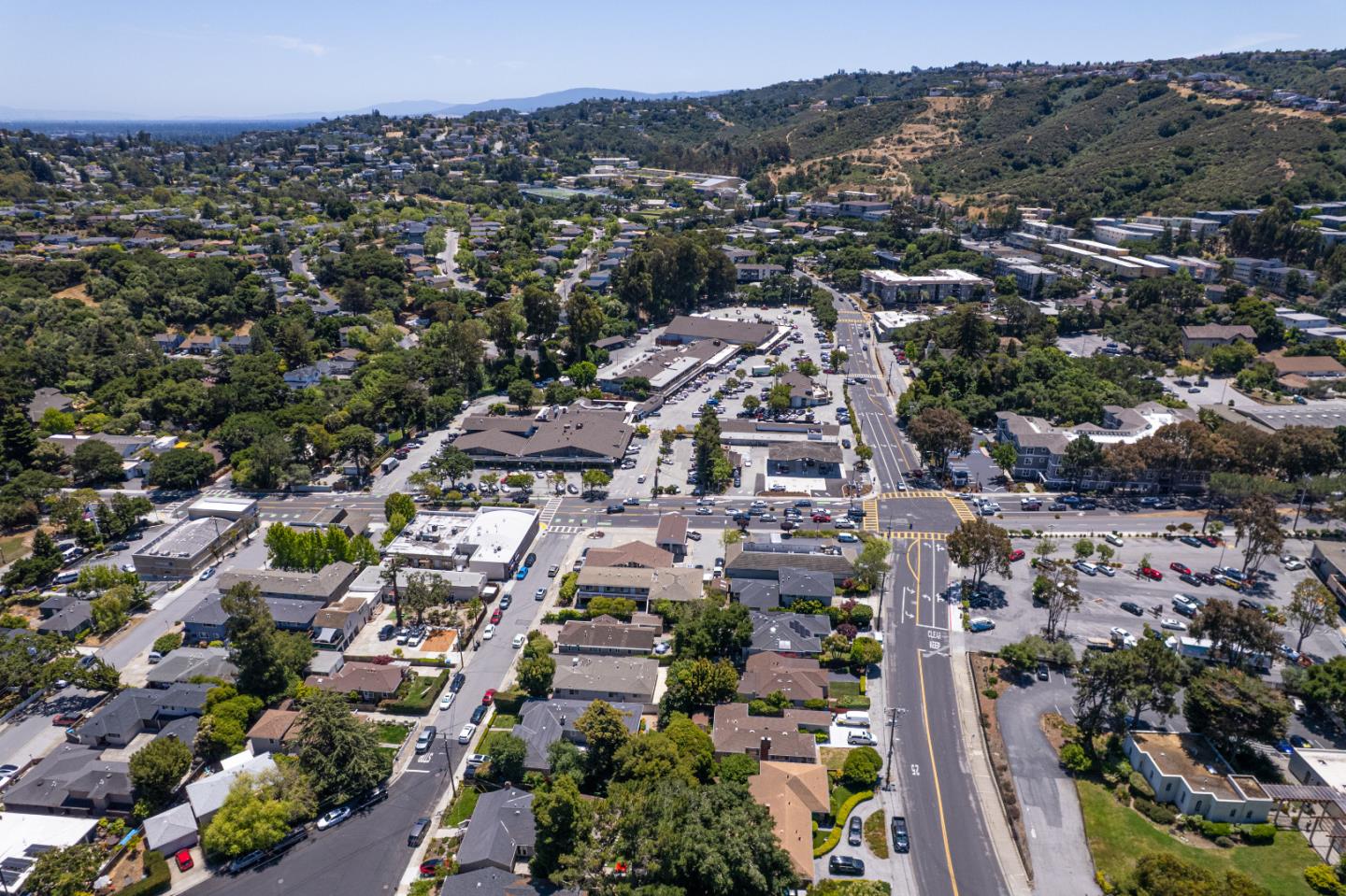 Detail Gallery Image 23 of 30 For 903 Alameda De Las Pulgas, Belmont,  CA 94002 - 3 Beds | 2 Baths