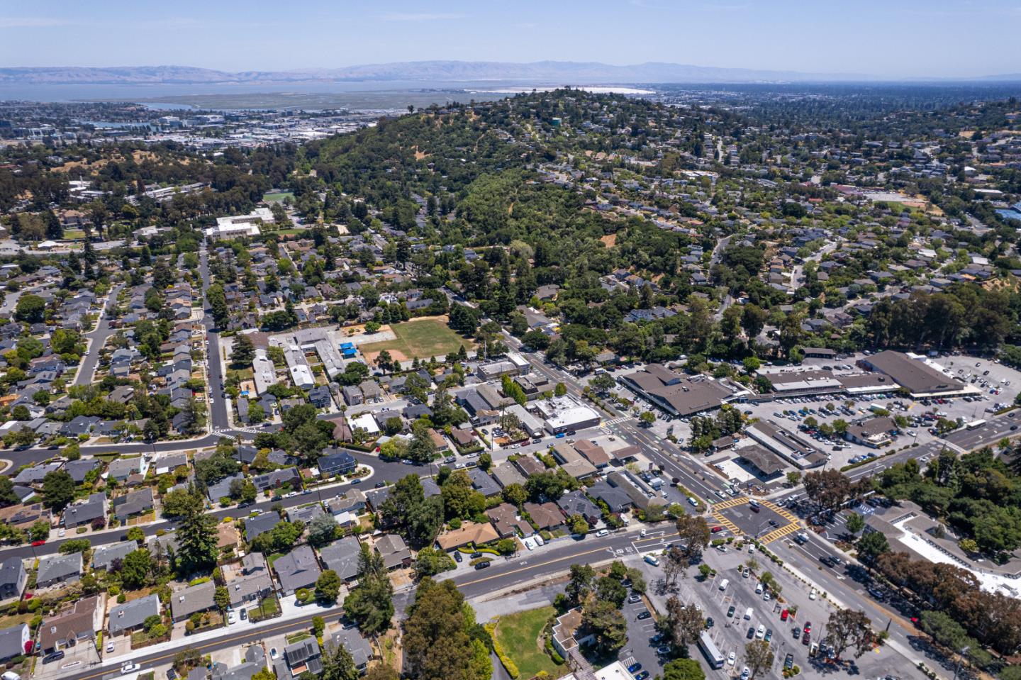 Detail Gallery Image 24 of 30 For 903 Alameda De Las Pulgas, Belmont,  CA 94002 - 3 Beds | 2 Baths