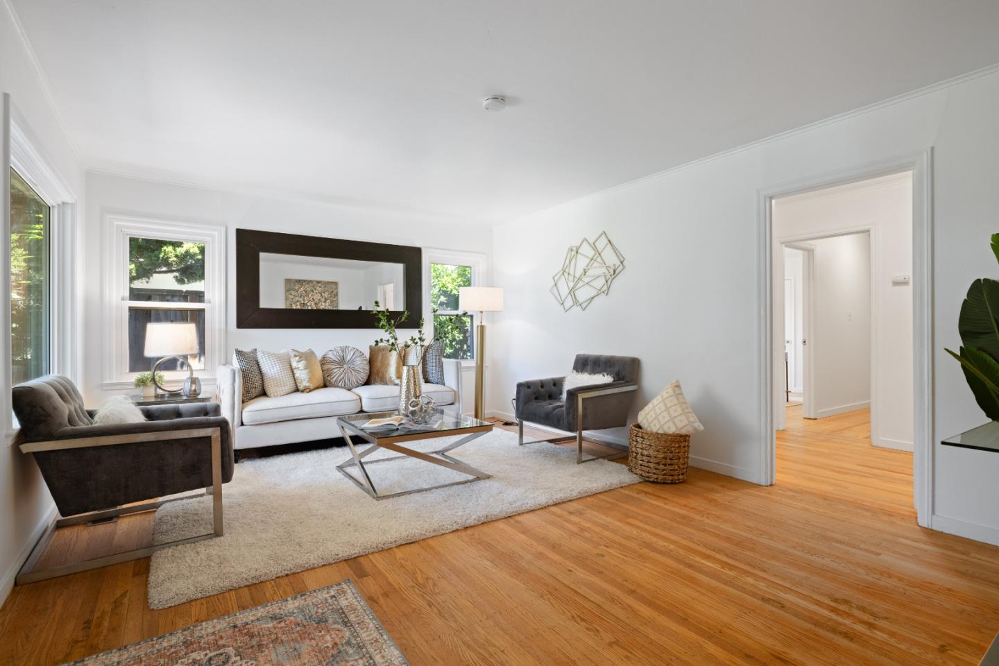 Detail Gallery Image 3 of 30 For 903 Alameda De Las Pulgas, Belmont,  CA 94002 - 3 Beds | 2 Baths