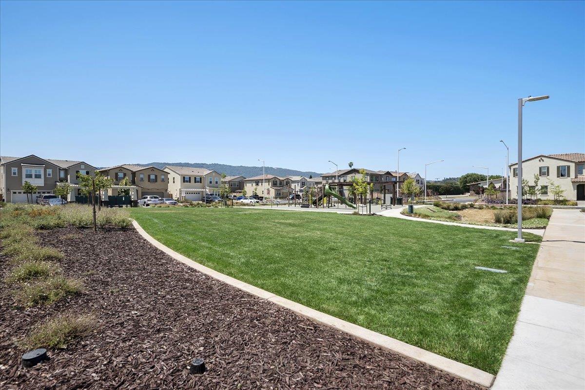 Detail Gallery Image 50 of 53 For 738 Sullivan Way, Gilroy,  CA 95020 - 4 Beds | 3 Baths
