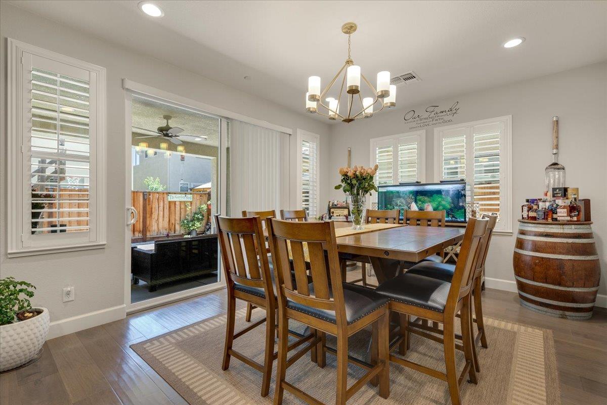 Detail Gallery Image 6 of 53 For 738 Sullivan Way, Gilroy,  CA 95020 - 4 Beds | 3 Baths