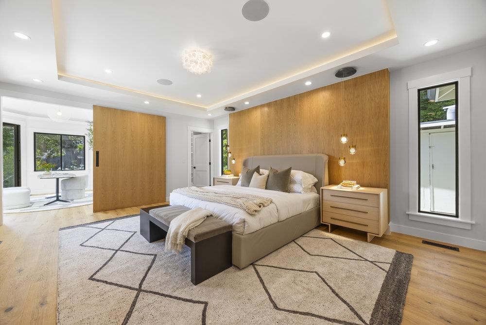 Detail Gallery Image 19 of 68 For 1095 Macadamia Dr, Hillsborough,  CA 94010 - 5 Beds | 5/1 Baths