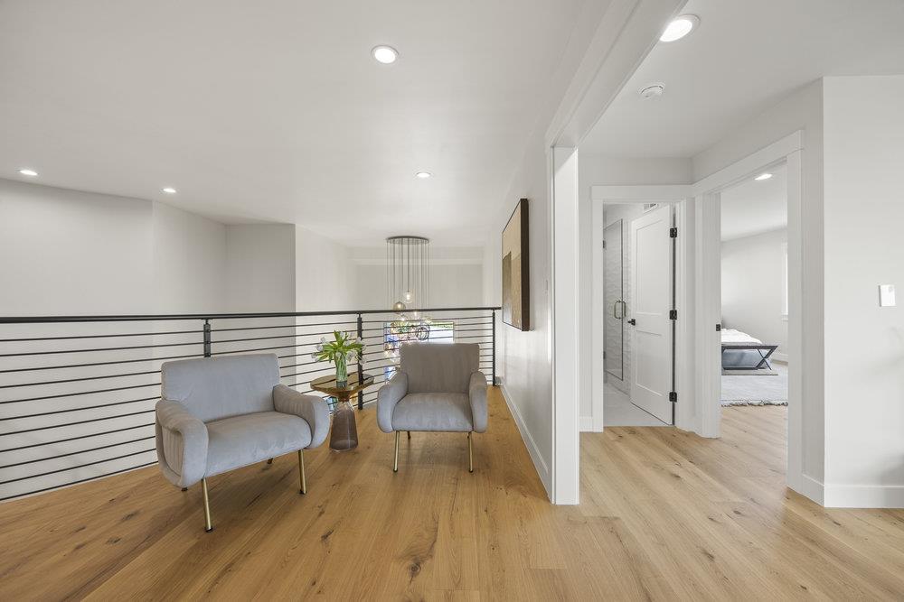 Detail Gallery Image 28 of 68 For 1095 Macadamia Dr, Hillsborough,  CA 94010 - 5 Beds | 5/1 Baths