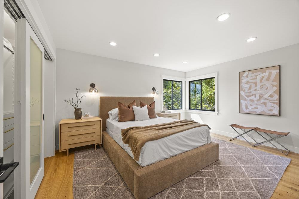 Detail Gallery Image 42 of 68 For 1095 Macadamia Dr, Hillsborough,  CA 94010 - 5 Beds | 5/1 Baths