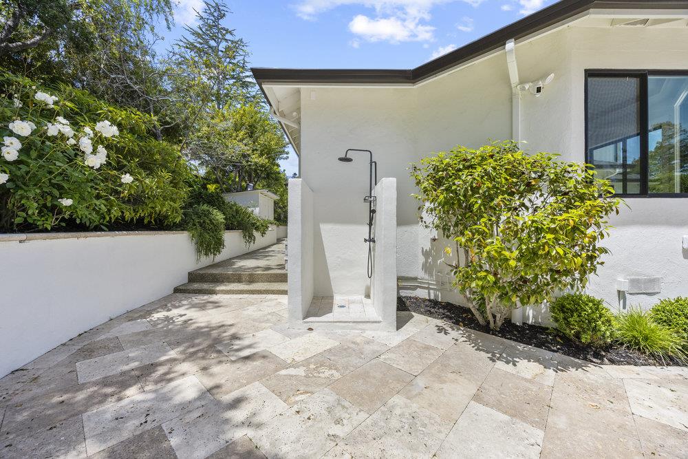 Detail Gallery Image 55 of 68 For 1095 Macadamia Dr, Hillsborough,  CA 94010 - 5 Beds | 5/1 Baths