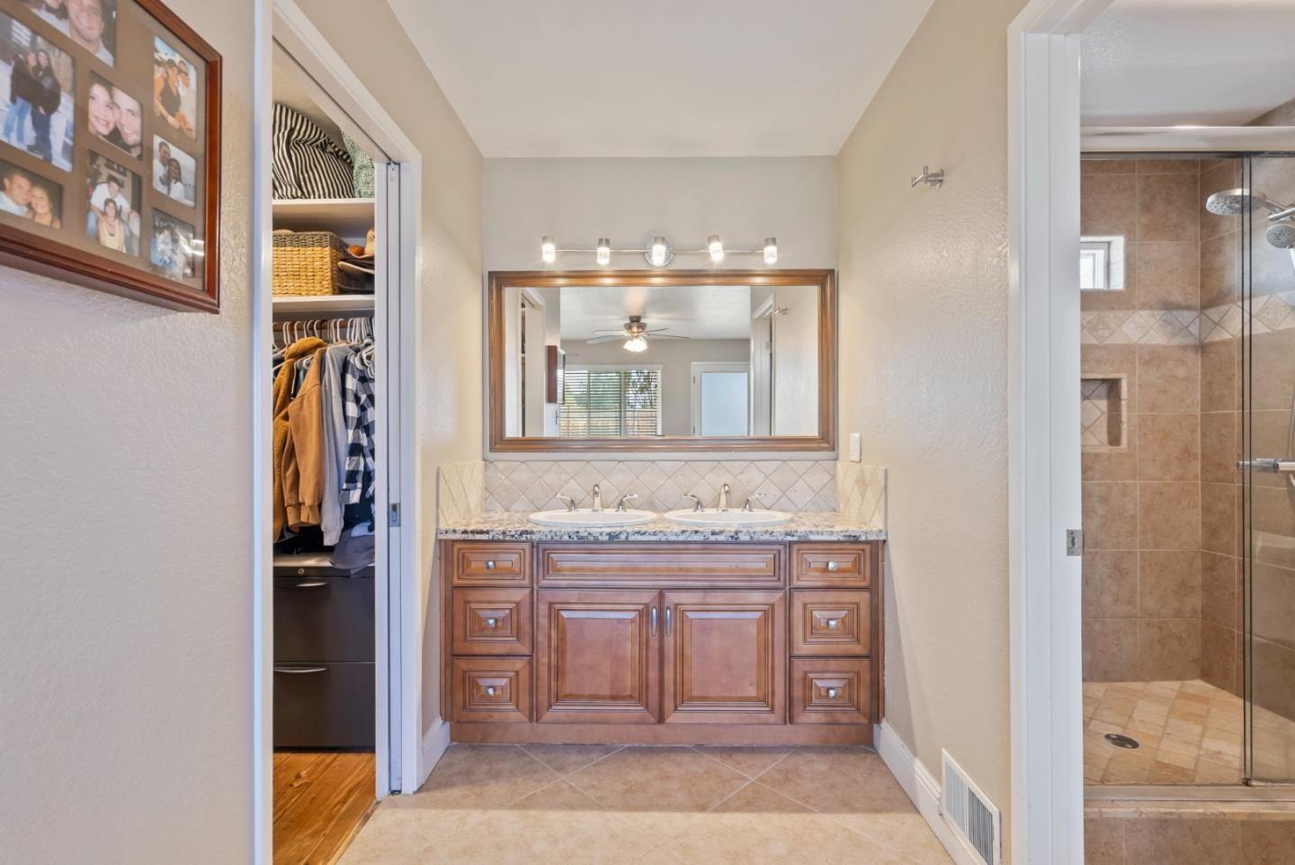 Detail Gallery Image 30 of 68 For 60 Dots Cir, Hollister,  CA 95023 - 3 Beds | 2/1 Baths