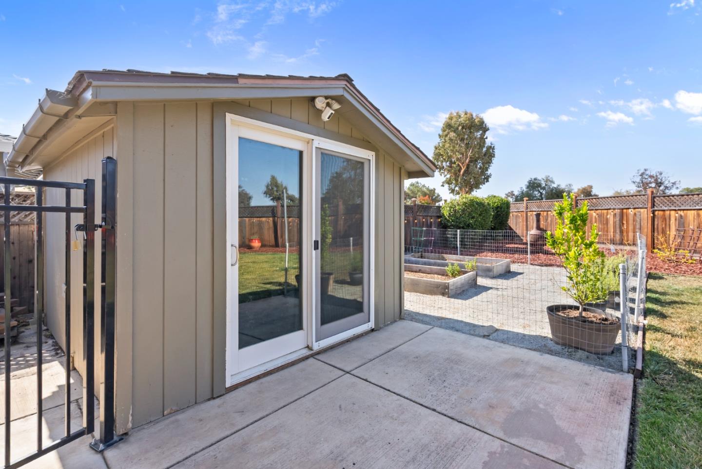 Detail Gallery Image 45 of 68 For 60 Dots Cir, Hollister,  CA 95023 - 3 Beds | 2/1 Baths