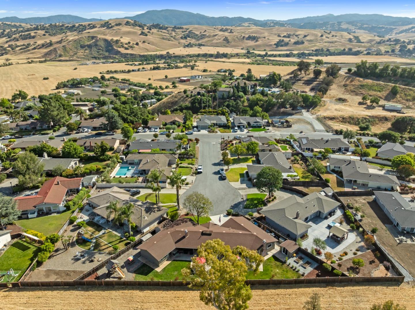 Detail Gallery Image 63 of 68 For 60 Dots Cir, Hollister,  CA 95023 - 3 Beds | 2/1 Baths