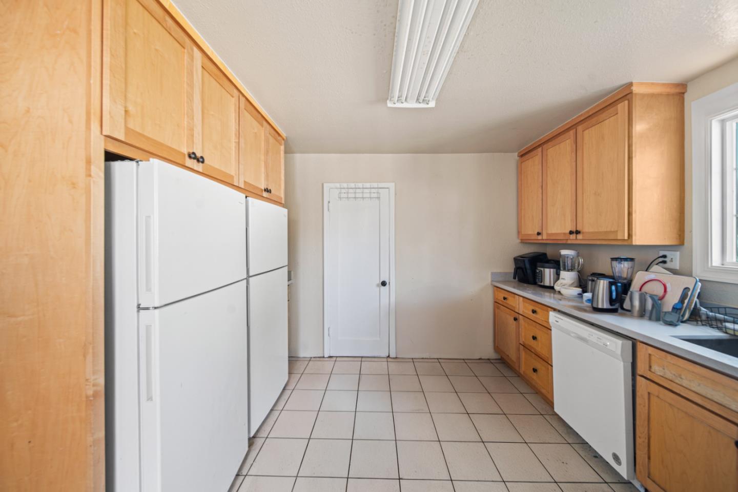 Detail Gallery Image 10 of 24 For 551 Washington St, Santa Clara,  CA 95050 - 6 Beds | 3 Baths