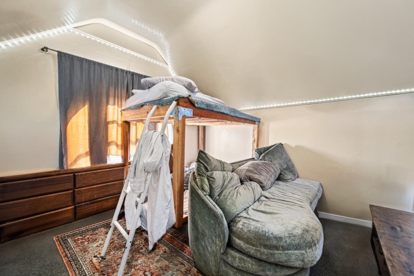 Detail Gallery Image 12 of 24 For 551 Washington St, Santa Clara,  CA 95050 - 6 Beds | 3 Baths
