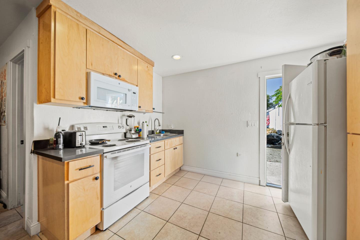 Detail Gallery Image 22 of 24 For 551 Washington St, Santa Clara,  CA 95050 - 6 Beds | 3 Baths