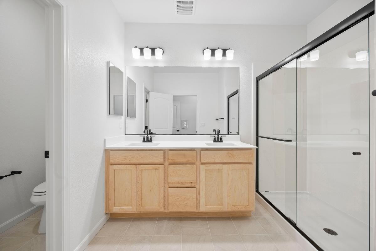 Detail Gallery Image 15 of 31 For 3710 Scribe Way, Castro Valley,  CA 94546 - 3 Beds | 3 Baths