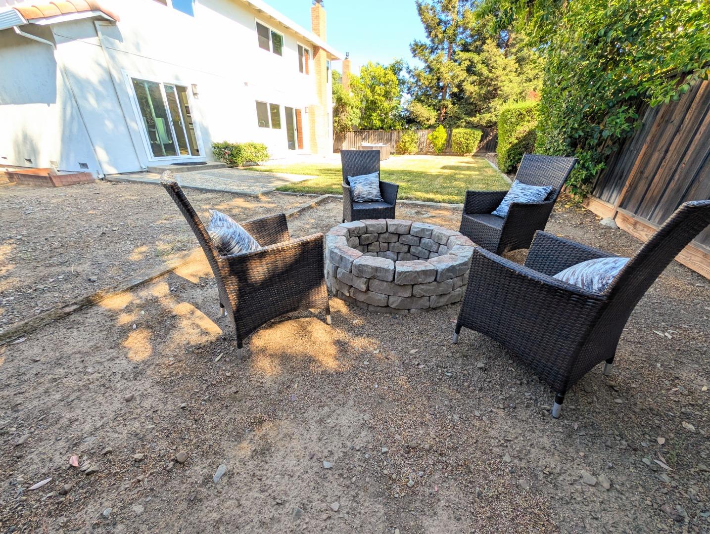 Detail Gallery Image 42 of 56 For 6104 Castello Dr, San Jose,  CA 95120 - 5 Beds | 2/1 Baths