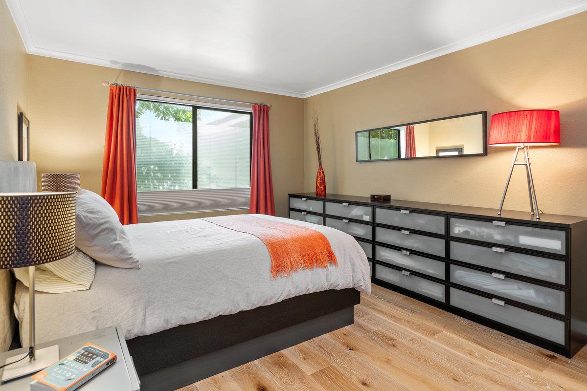 Detail Gallery Image 16 of 32 For 1116 Shelter Creek Ln, San Bruno,  CA 94066 - 2 Beds | 2 Baths