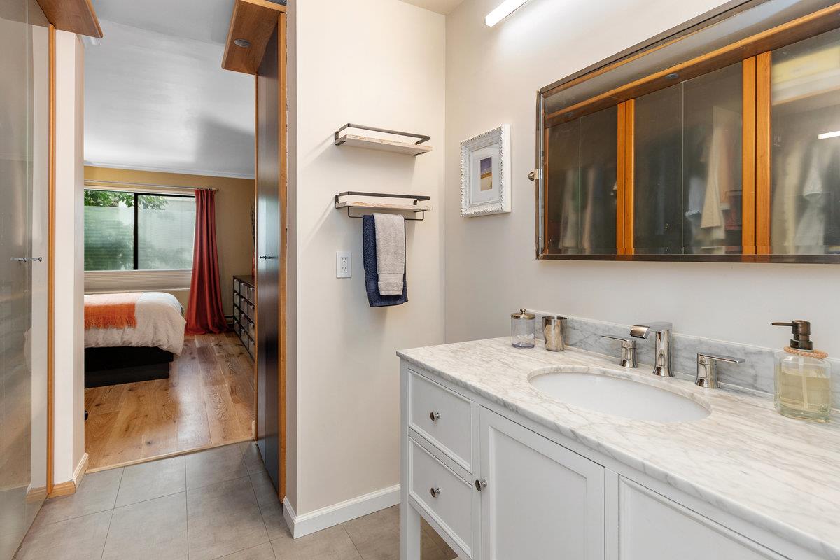 Detail Gallery Image 21 of 32 For 1116 Shelter Creek Ln, San Bruno,  CA 94066 - 2 Beds | 2 Baths