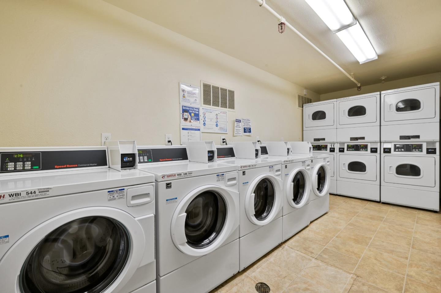 Detail Gallery Image 29 of 32 For 1116 Shelter Creek Ln, San Bruno,  CA 94066 - 2 Beds | 2 Baths
