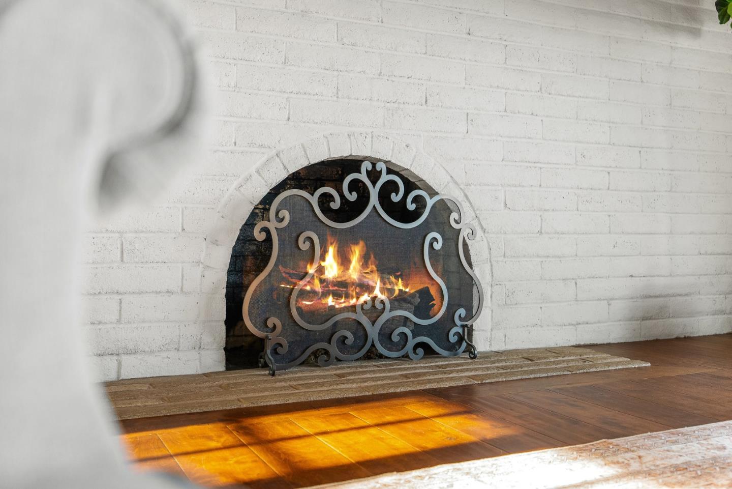 Detail Gallery Image 14 of 51 For 4250 Opal Cliff Dr, Santa Cruz,  CA 95062 - 4 Beds | 2/1 Baths