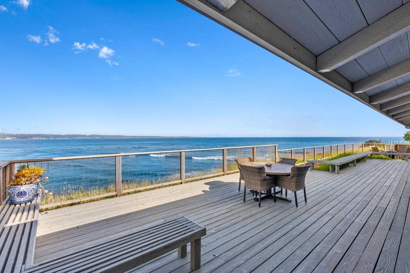 Detail Gallery Image 2 of 51 For 4250 Opal Cliff Dr, Santa Cruz,  CA 95062 - 4 Beds | 2/1 Baths