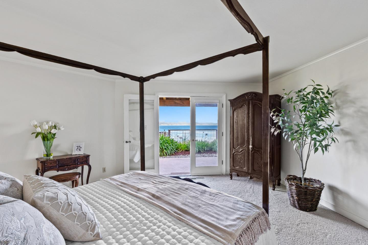 Detail Gallery Image 23 of 51 For 4250 Opal Cliff Dr, Santa Cruz,  CA 95062 - 4 Beds | 2/1 Baths