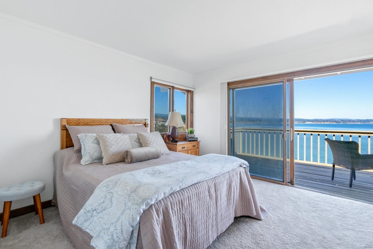 Detail Gallery Image 31 of 51 For 4250 Opal Cliff Dr, Santa Cruz,  CA 95062 - 4 Beds | 2/1 Baths