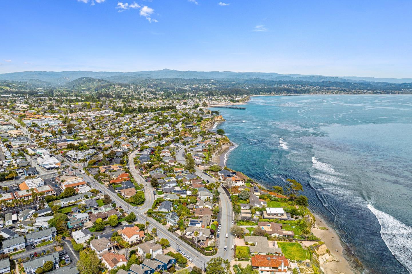 Detail Gallery Image 51 of 51 For 4250 Opal Cliff Dr, Santa Cruz,  CA 95062 - 4 Beds | 2/1 Baths