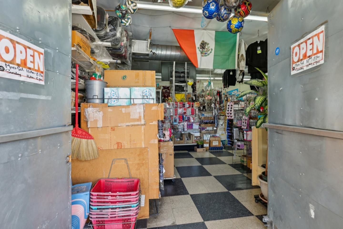 Detail Gallery Image 8 of 31 For 1972 Alum Rock Ave, San Jose,  CA 95116 - – Beds | – Baths