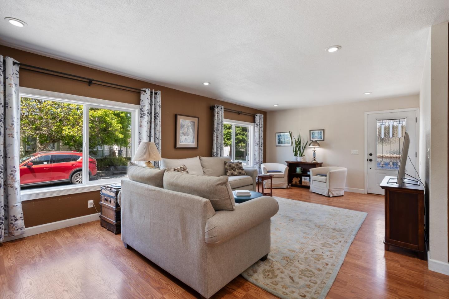 Detail Gallery Image 8 of 38 For 53 Creekside Ave #.,  Half Moon Bay,  CA 94019 - 2 Beds | 2 Baths