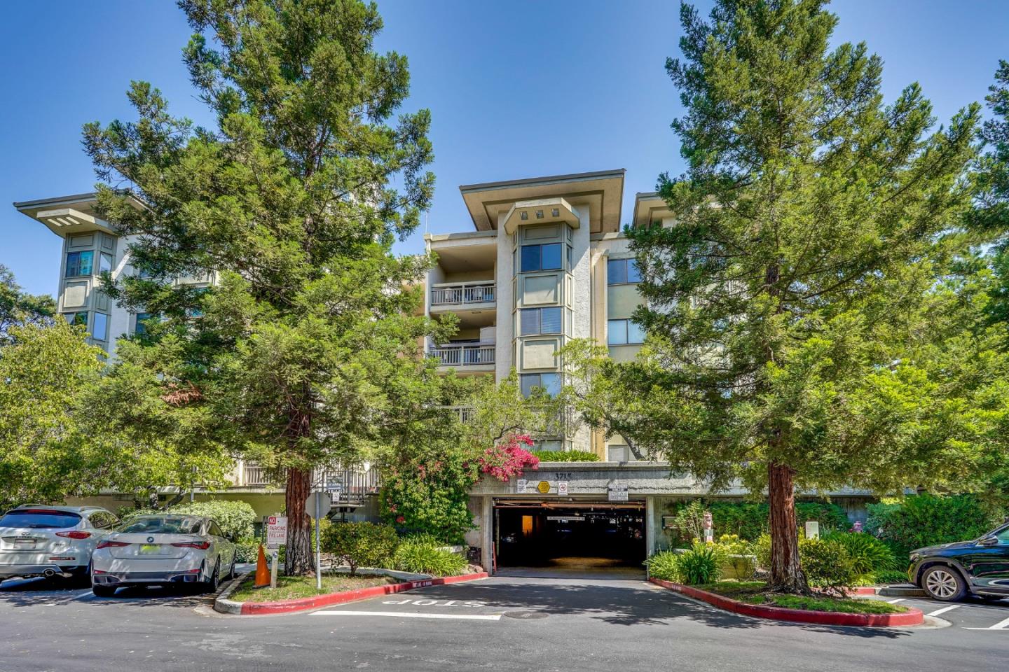 Detail Gallery Image 2 of 53 For 3715 Terstena Pl #401,  Santa Clara,  CA 95051 - 2 Beds | 2 Baths