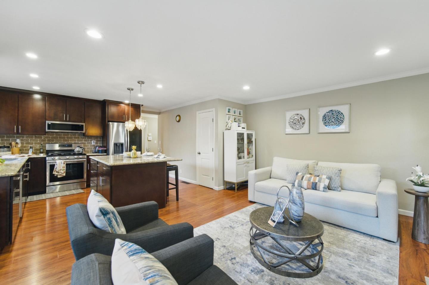 Detail Gallery Image 19 of 59 For 3821 Abbey Ct, Campbell,  CA 95008 - 4 Beds | 2/1 Baths