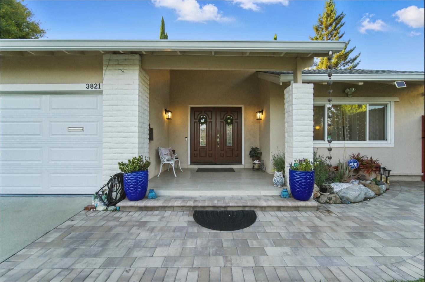 Detail Gallery Image 3 of 59 For 3821 Abbey Ct, Campbell,  CA 95008 - 4 Beds | 2/1 Baths